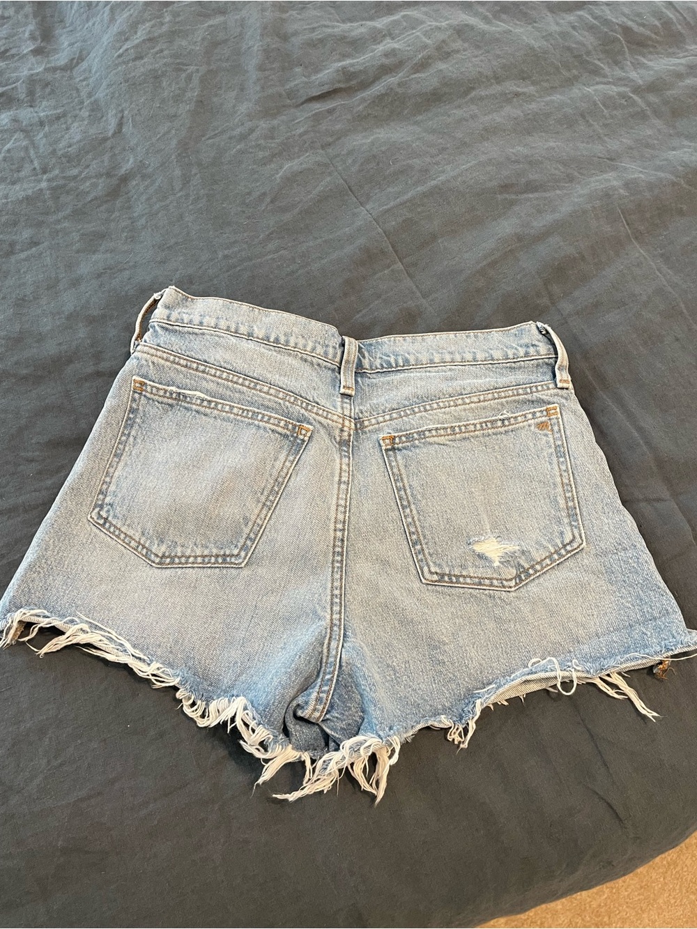 Madewell jean shorts - Picture 2 of 4